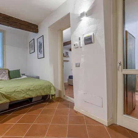 Guesthost - Charming Int - 3 Apartment *