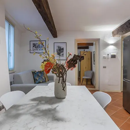 Guesthost - Charming Int - 3 Appartement