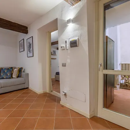 Guesthost - Charming Int - 3 Appartement *