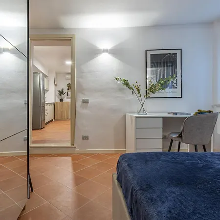 Guesthost - Charming Int - 3 Appartamento Ferrara